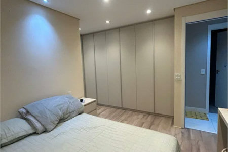 Apartamento à venda com 3 quartos, sendo 1 suíte,  em Jardim Vazani, São Paulo, SP
