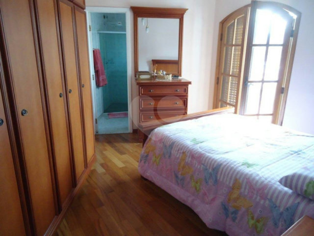 Sobrado à venda com 3 quartos, sendo 1 suíte, em Jardim Virginia Bianca, São Paulo, SP