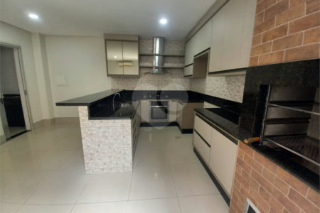 Casa à venda com 3 quartos, sendo 1 suíte, no condomínio Terra Nova, Várzea Grande - MT