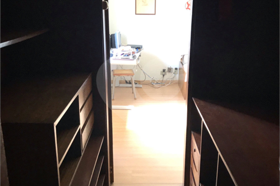 Sobrado à venda com 5 quartos, sendo 1 suíte, em Santana, São Paulo, SP