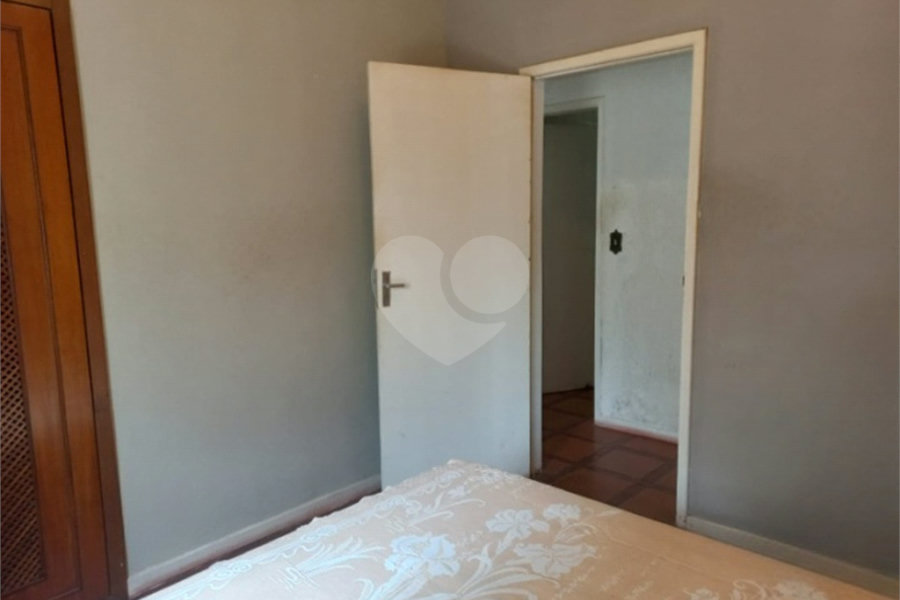 Casa à venda com 4 quartos, sendo 2 suítes, no condomínio Residencial Ypeville, Mairiporã - SP