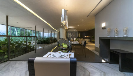 Apartamento à venda com 4 suítes em Jardim Guedala, São Paulo, SP