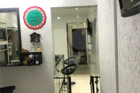 Casa à venda com 3 quartos, sendo 1 suíte, no condomínio Residencial Sabará, São Paulo - SP