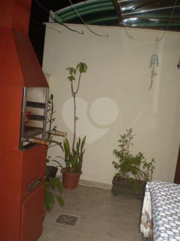 Casa à venda com 3 quartos, sendo 1 suíte, no condomínio Barbará II, São Paulo - SP