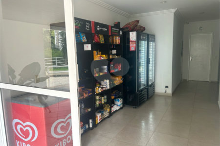 Apartamento à venda com 3 quartos, sendo 1 suíte,  em Vila Andrade, São Paulo, SP