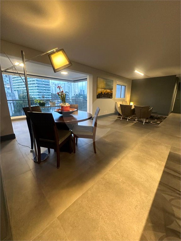 Apartamento à venda com 2 suítes em Jardim Caboré, São Paulo, SP