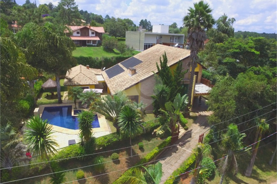 Casa à venda com 5 suítes em Canguera, São Roque, SP