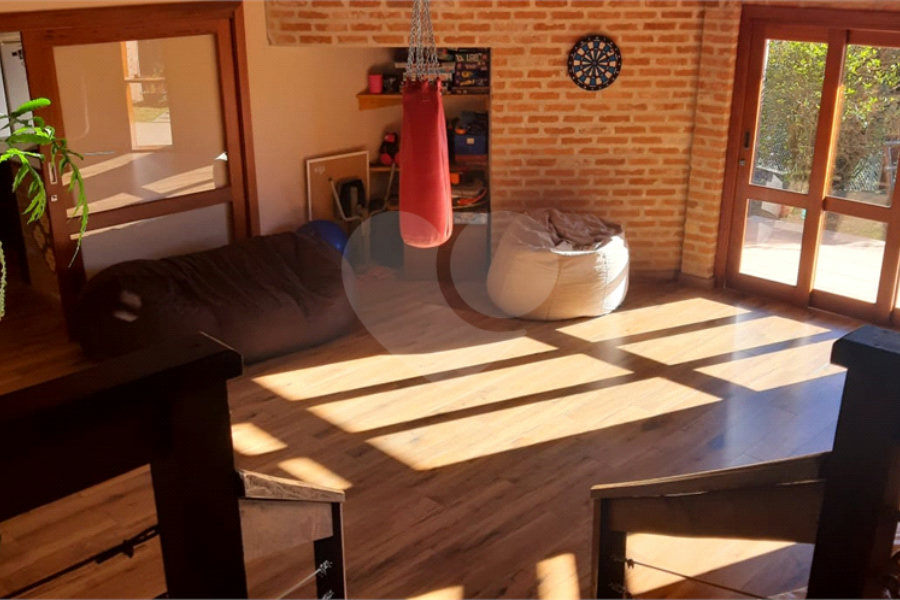 Casa à venda com 4 suítes no condomínio Parque Petrópolis 4 Secção, Mairiporã - SP