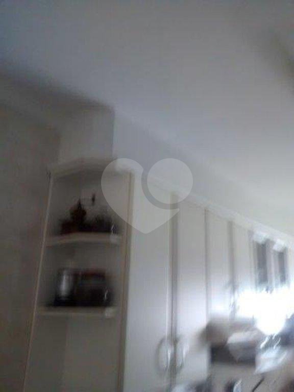 Apartamento à venda com 2 quartos, sendo 1 suíte, em Vila Tupi, Praia Grande, SP