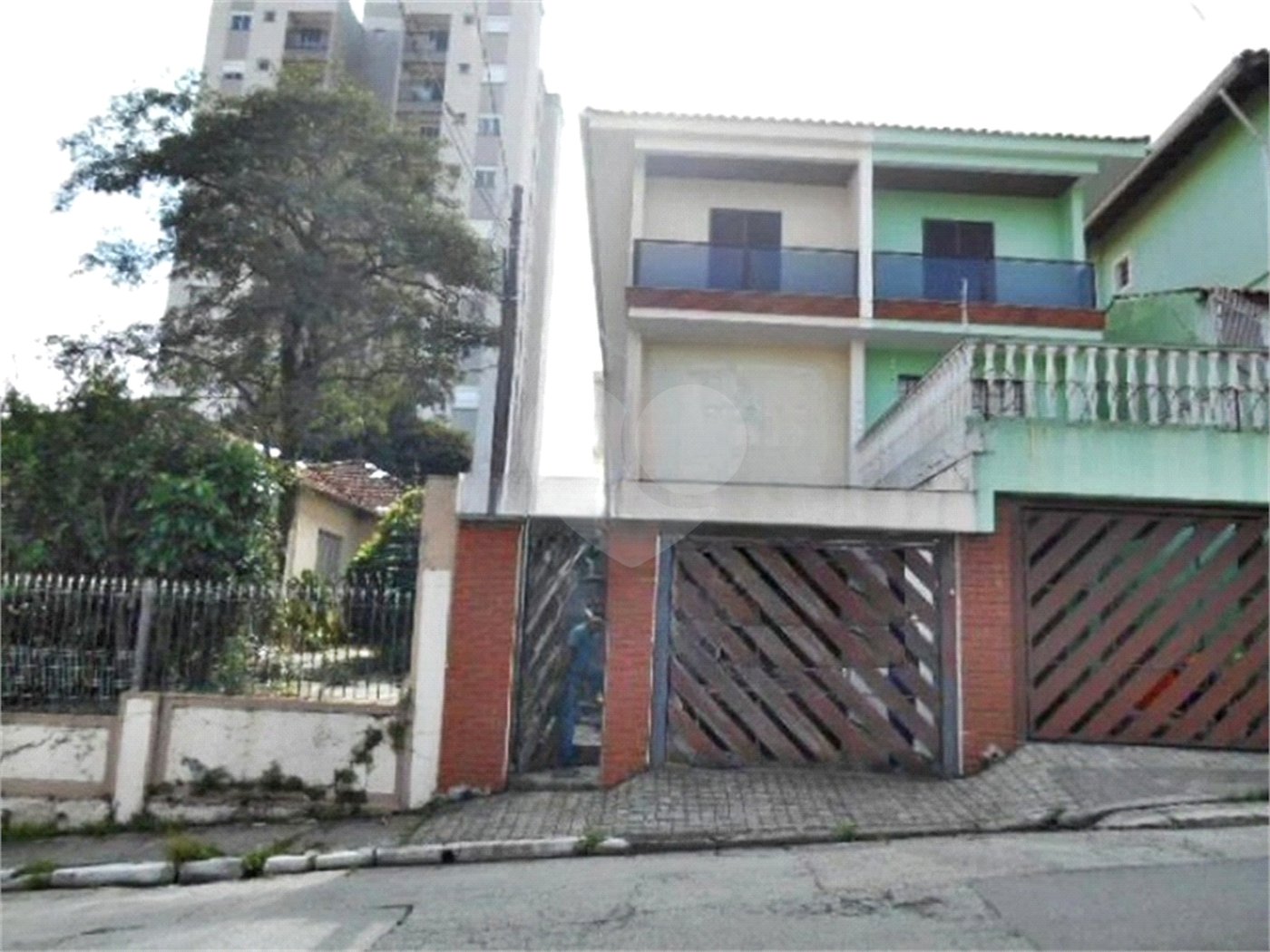 Sobrado à venda com 3 quartos, sendo 1 suíte,  em Santa Terezinha, São Paulo, SP