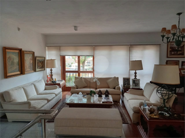 Casa à venda com 5 quartos, sendo 4 suítes,  em Santana, São Paulo, SP