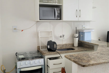 Apartamento à venda com 1 suíte em Taperapuan, Porto Seguro, BA