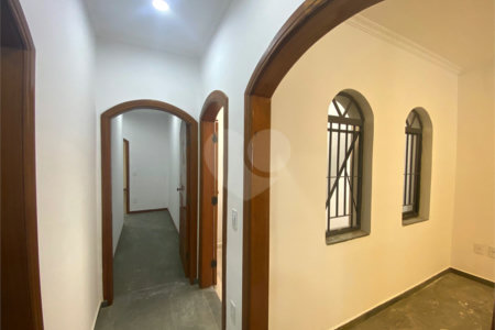Casa à venda com 4 quartos, sendo 2 suítes,  em Jardim do Lago, Atibaia, SP