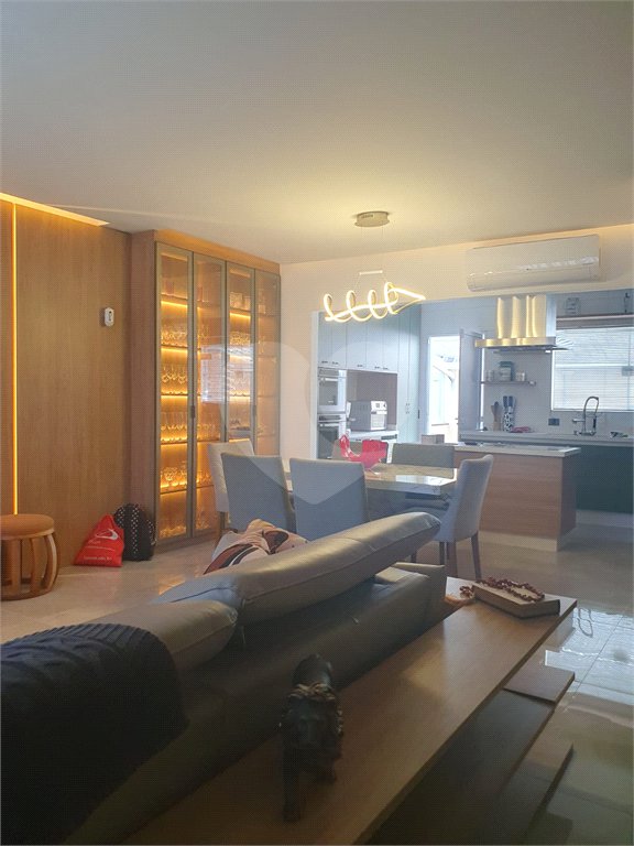 Casa à venda com 4 quartos, sendo 2 suítes, em Vila Guilherme, São Paulo, SP