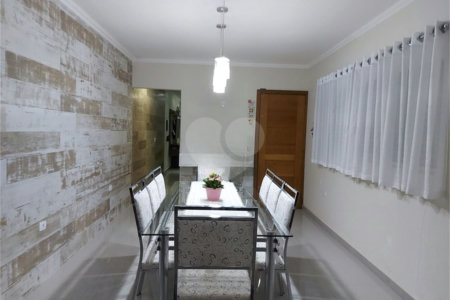 Sobrado à venda com 3 quartos, sendo 1 suíte, em Vila Laís, São Paulo, SP