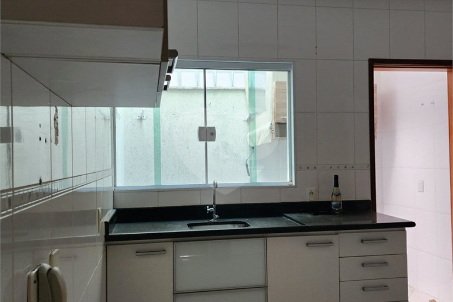 Casa à venda com 2 suítes no condomínio Residencial Maracujás, São Paulo - SP