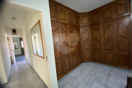 Casa Térrea para alugar com 3 quartos, sendo 1 suíte, em Jardim Alvinópolis, Atibaia, SP