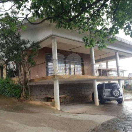 Casa à venda com 7 quartos, sendo 1 suíte, no Centro, Vinhedo, SP