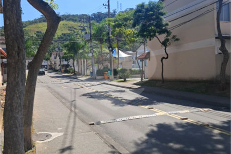 Casa à venda com 2 quartos, sendo 1 suíte, no condomínio Clube Caminho do Park, Rio de Janeiro - RJ