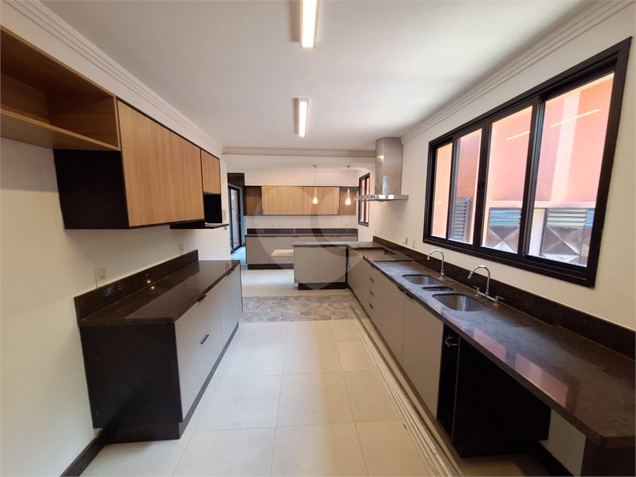 Casa para alugar com 5 quartos, sendo 3 suítes,  no condomínio Chacara Santa Maria, Votorantim - SP