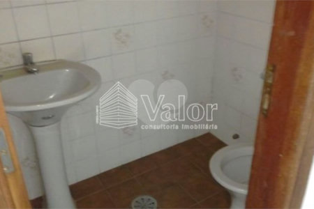 Sala comercial com 90 m² de área total no Jardim São Carlos