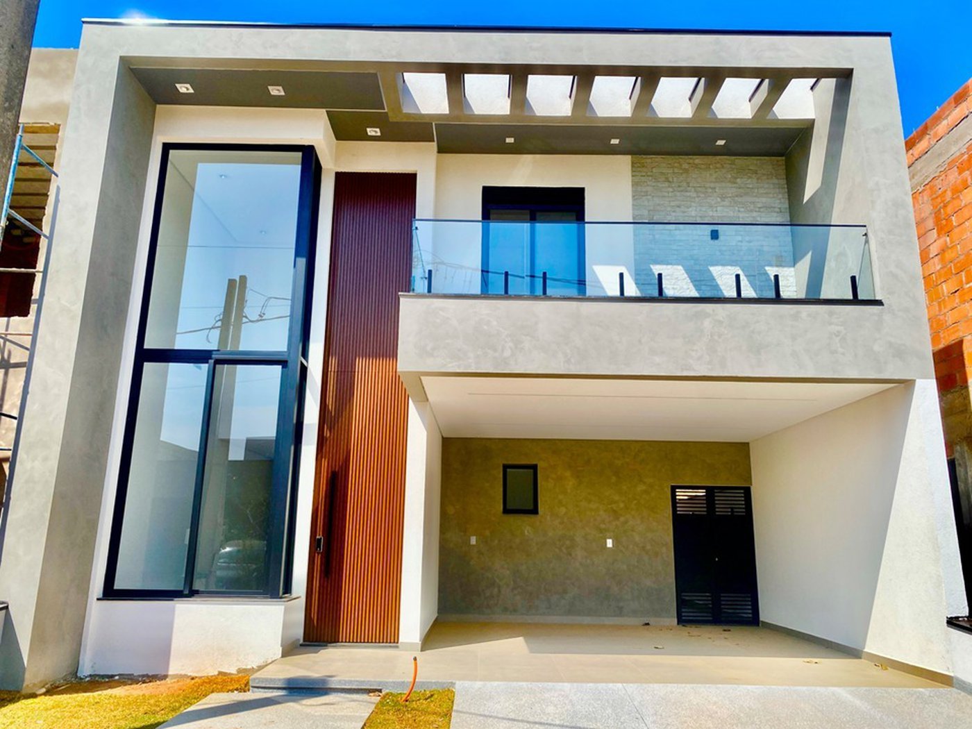 Casa à venda com 3 quartos, sendo 3 suítes, no condomínio Vila Giardino, Jundiaí - SP