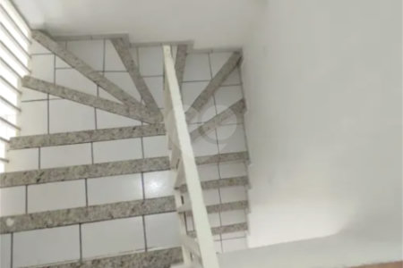 Sobrado à venda com 3 quartos, sendo 1 suíte, em Jardim Pinheiros, São Paulo, SP