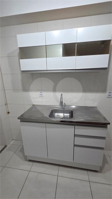 Apartamento à venda com 2 quartos em Vila Zat, São Paulo, SP