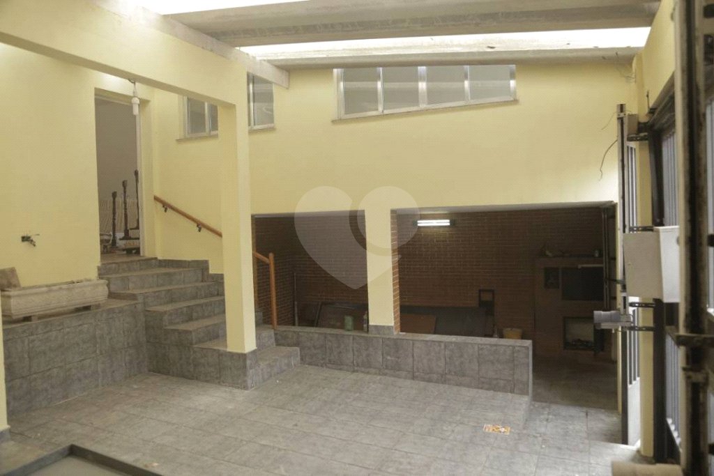 Casa à venda com 5 quartos, sendo 1 suíte, em Cidade Vargas, São Paulo, SP