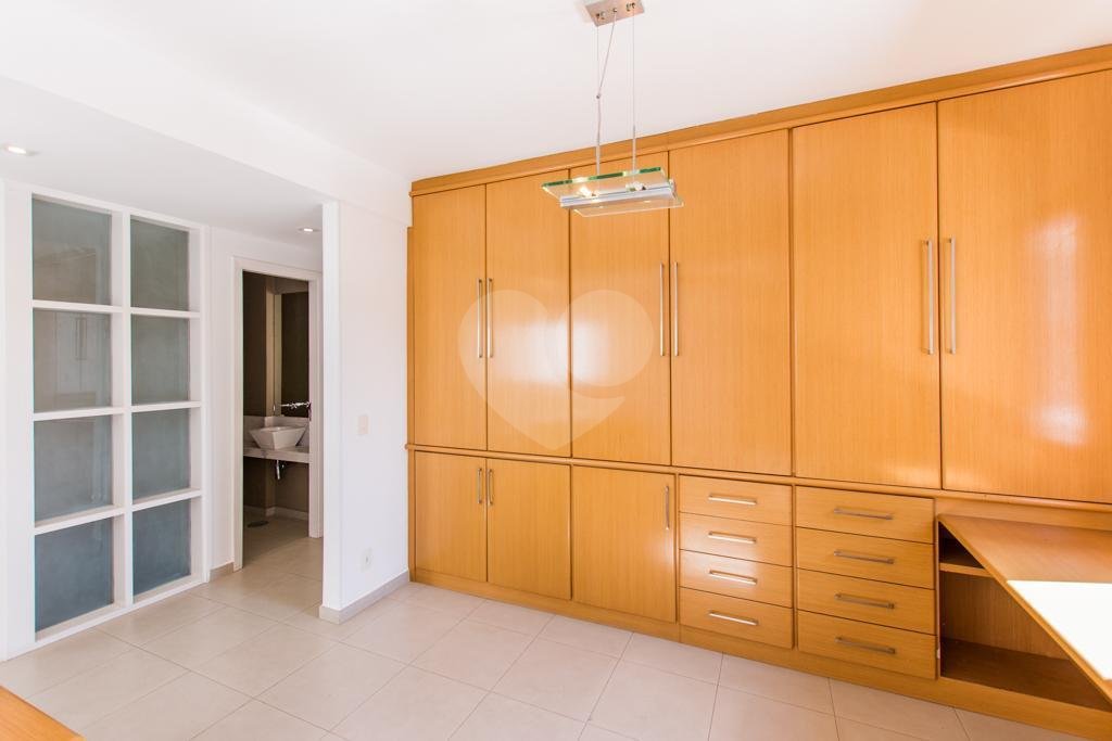Apartamento à venda com 3 quartos, sendo 2 suítes, em Cidade Monções, São Paulo, SP