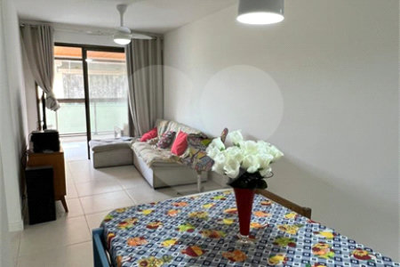 Apartamento à venda com 3 quartos, sendo 1 suíte, em Vila Nova, Cabo Frio, RJ