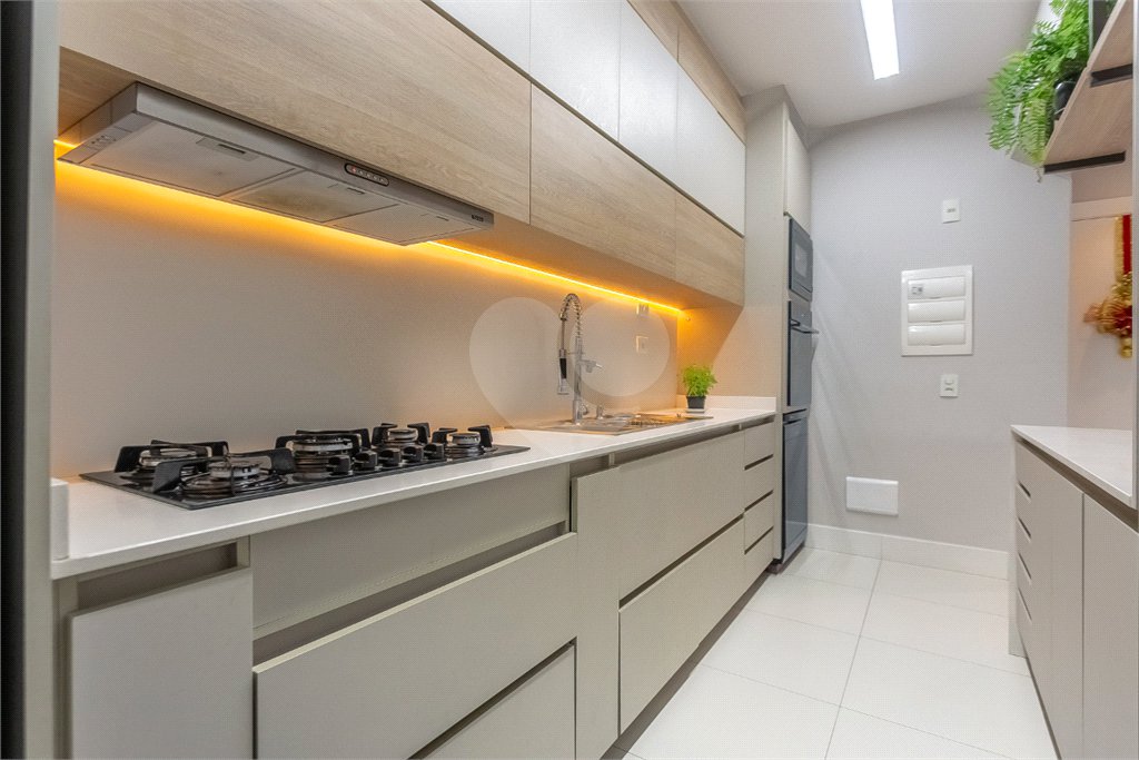 Apartamento à venda com 3 suítes em Jardim Prudência, São Paulo, SP
