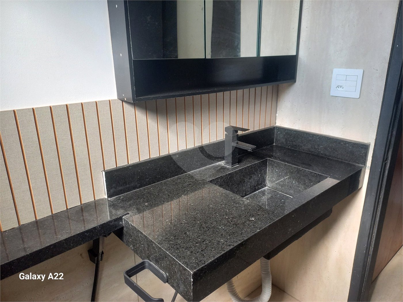 Apartamento à venda ou para alugar com 2 suítes em Alto da Lapa, São Paulo, SP