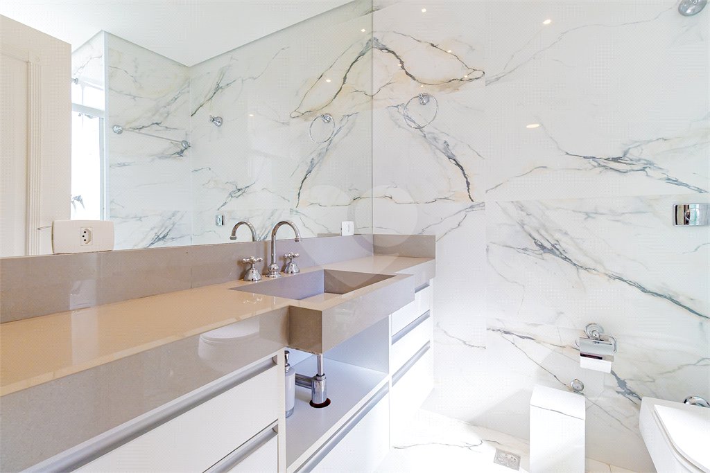 Apartamento à venda com 2 suítes em Itaim Bibi, São Paulo, SP