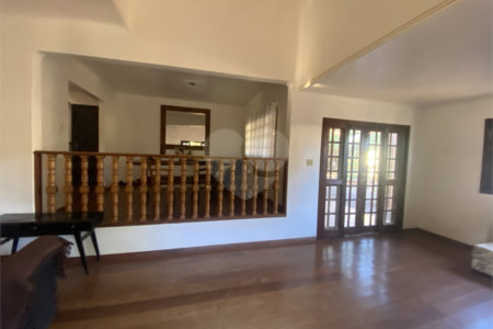 Casa à venda com 3 quartos, sendo 1 suíte, em Parque Residencial Monte Carlo, Ponta Porã, MS