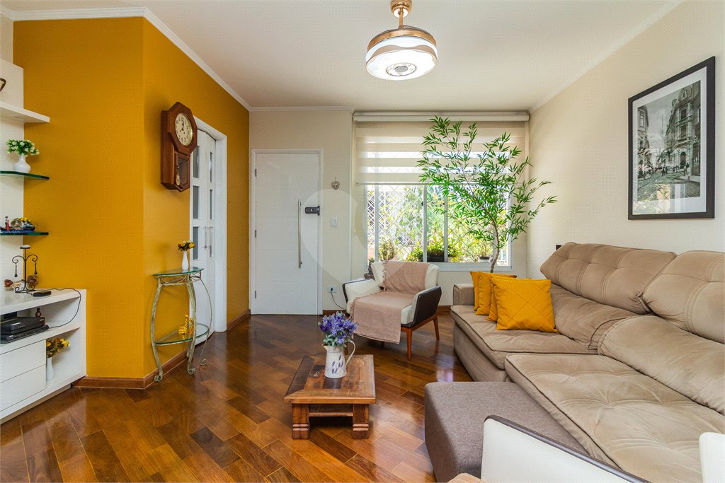 Casa à venda com 3 quartos, sendo 1 suíte, no condomínio Villaggio Di Firenze, São Paulo - SP