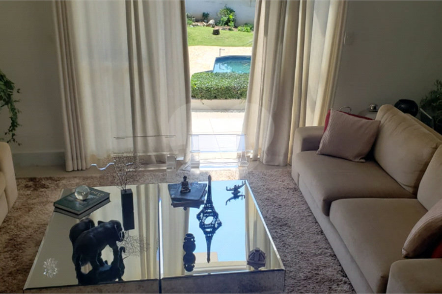 Casa à venda com 4 suítes em Pirucaia, Mairiporã, SP
