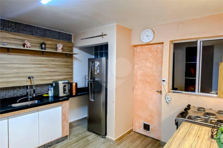 Sobrado à venda com 3 quartos, sendo 2 suítes, em Aclimação, São Paulo, SP
