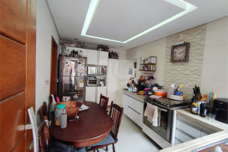 Casa à venda com 2 quartos, sendo 1 suíte, em Vila Vianelo, Jundiaí, SP