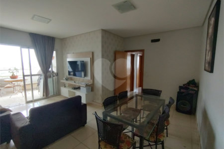 Apartamento à venda com 3 quartos, sendo 2 suítes, em Jardim Aclimação, Cuiabá, MT
