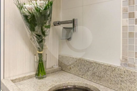 Apartamento à venda com 1 suíte em República, São Paulo, SP