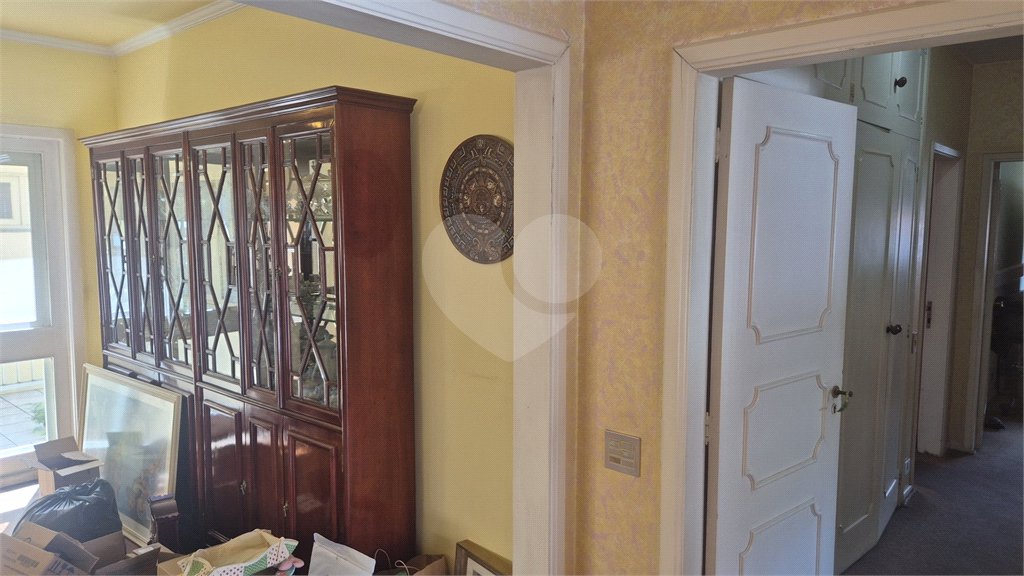 Casa à venda com 4 quartos, sendo 3 suítes,  no condomínio Chácara das Rosas, São Paulo - SP