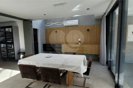Casa à venda com 3 suítes em Jardim Prudência, São Paulo, SP