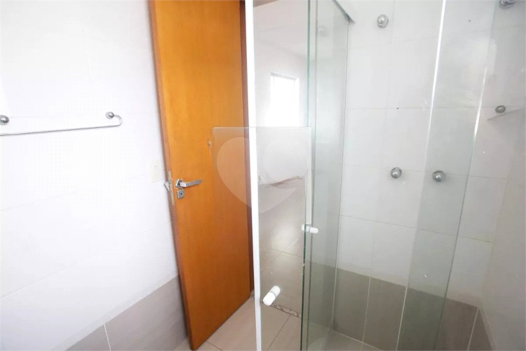 Casa à venda com 4 quartos, sendo 3 suítes, no condomínio Lícia de Alvarenga, Rio de Janeiro - RJ