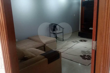 Sobrado à venda com 3 suítes em Vila Mazzei, São Paulo, SP