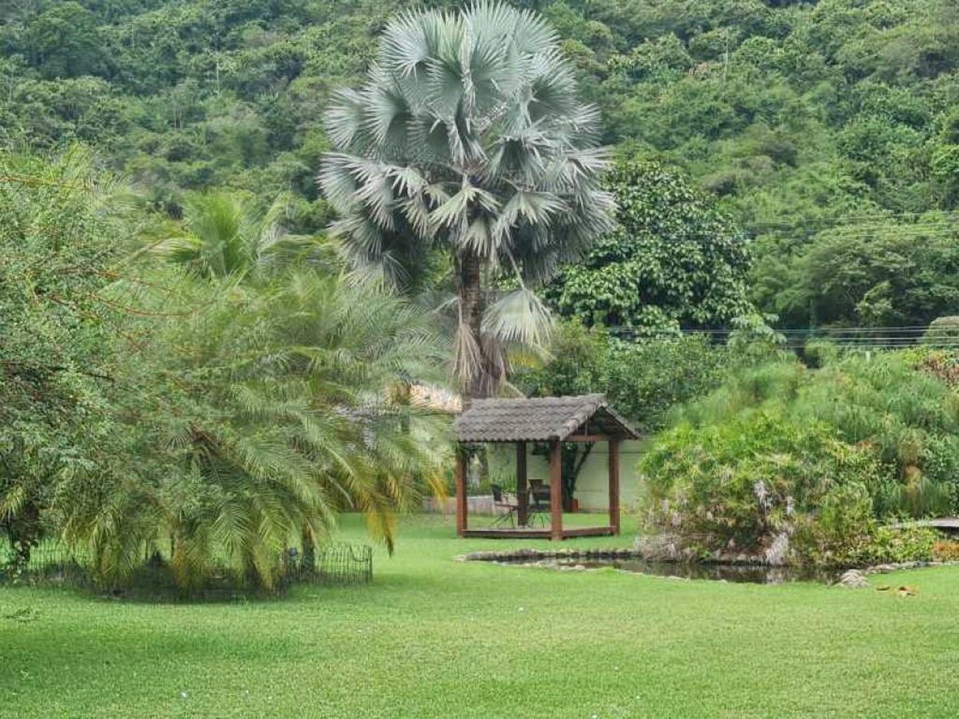 Casa à venda com 4 quartos, sendo 6 suítes, em Campo Grande, Rio de Janeiro, RJ
