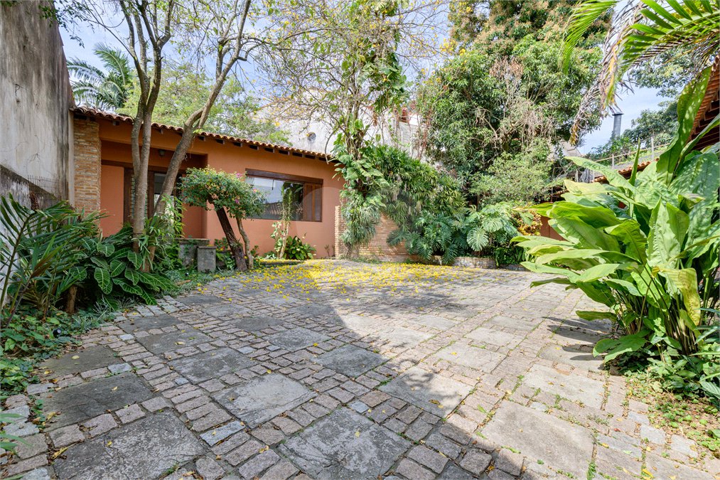 Casa Térrea à venda com 3 quartos, sendo 1 suíte, em Jardim Petrópolis, São Paulo, SP