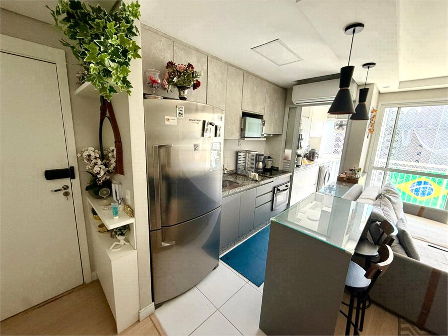 Apartamento à venda com 3 quartos, sendo 1 suíte, em Vila Dom Pedro I, São Paulo, SP