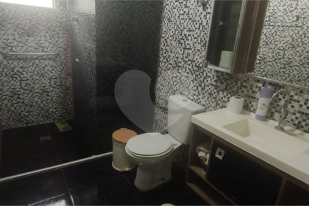 Casa à venda com 3 quartos, sendo 1 suíte,  em Jardim Vila Galvão, Guarulhos, SP