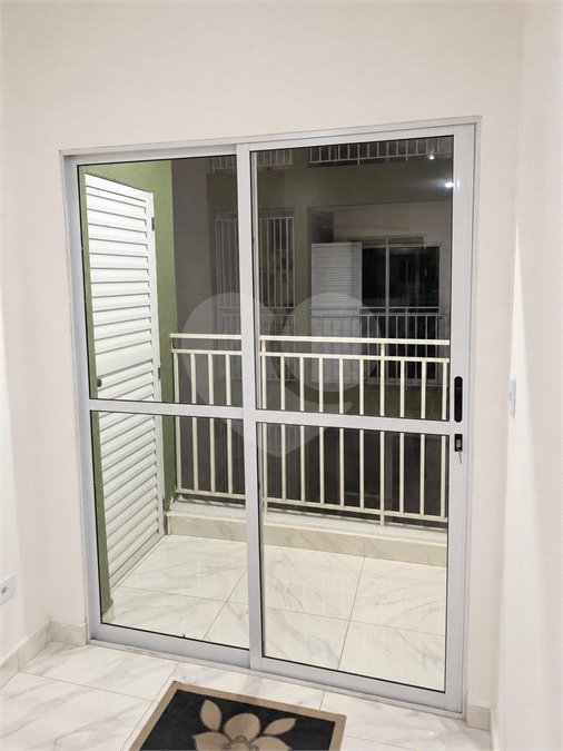 Apartamento à venda com 2 quartos no Centro-sul, Várzea Grande, MT